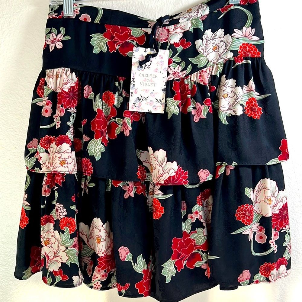 Chelsea & Violet Black Floral Tiered Mini Skirt